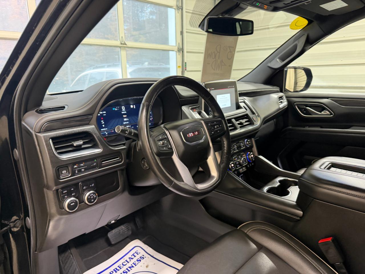 GMC Yukon 4WD 4dr SLT 2022