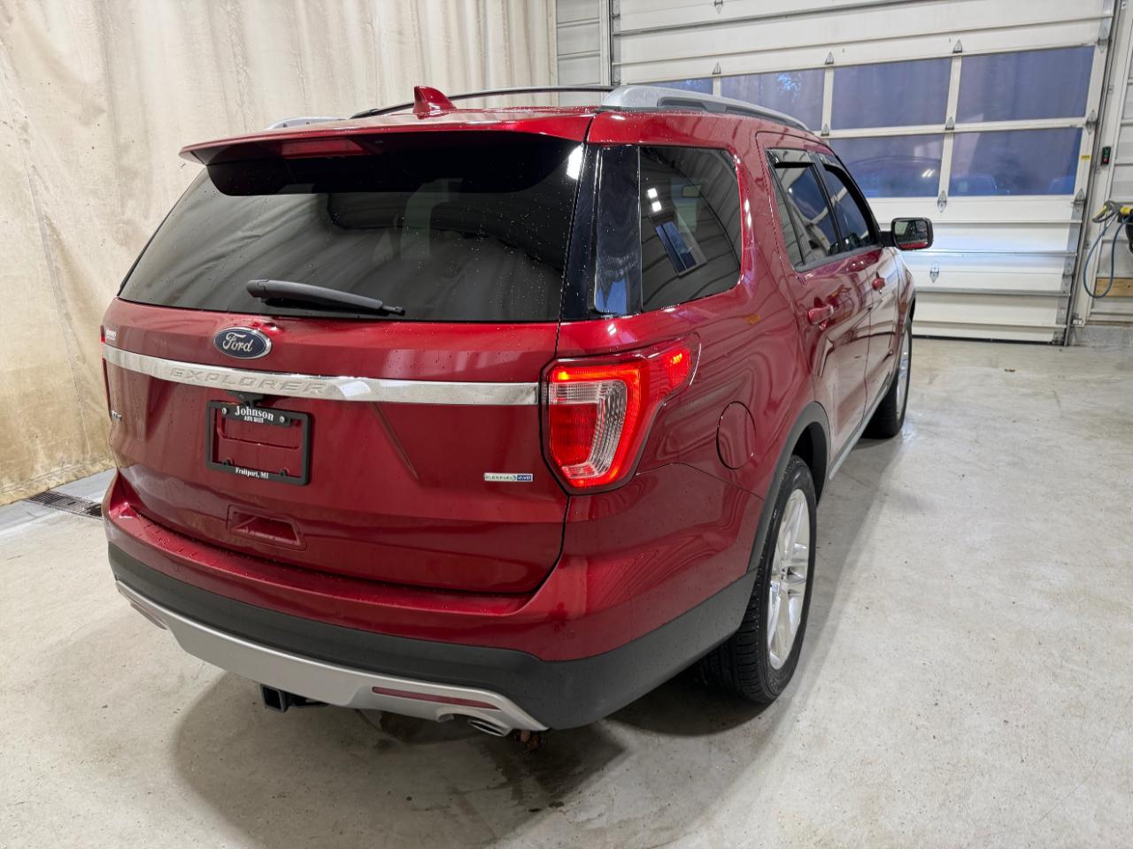 Ford Explorer 4WD 4dr XLT 2016