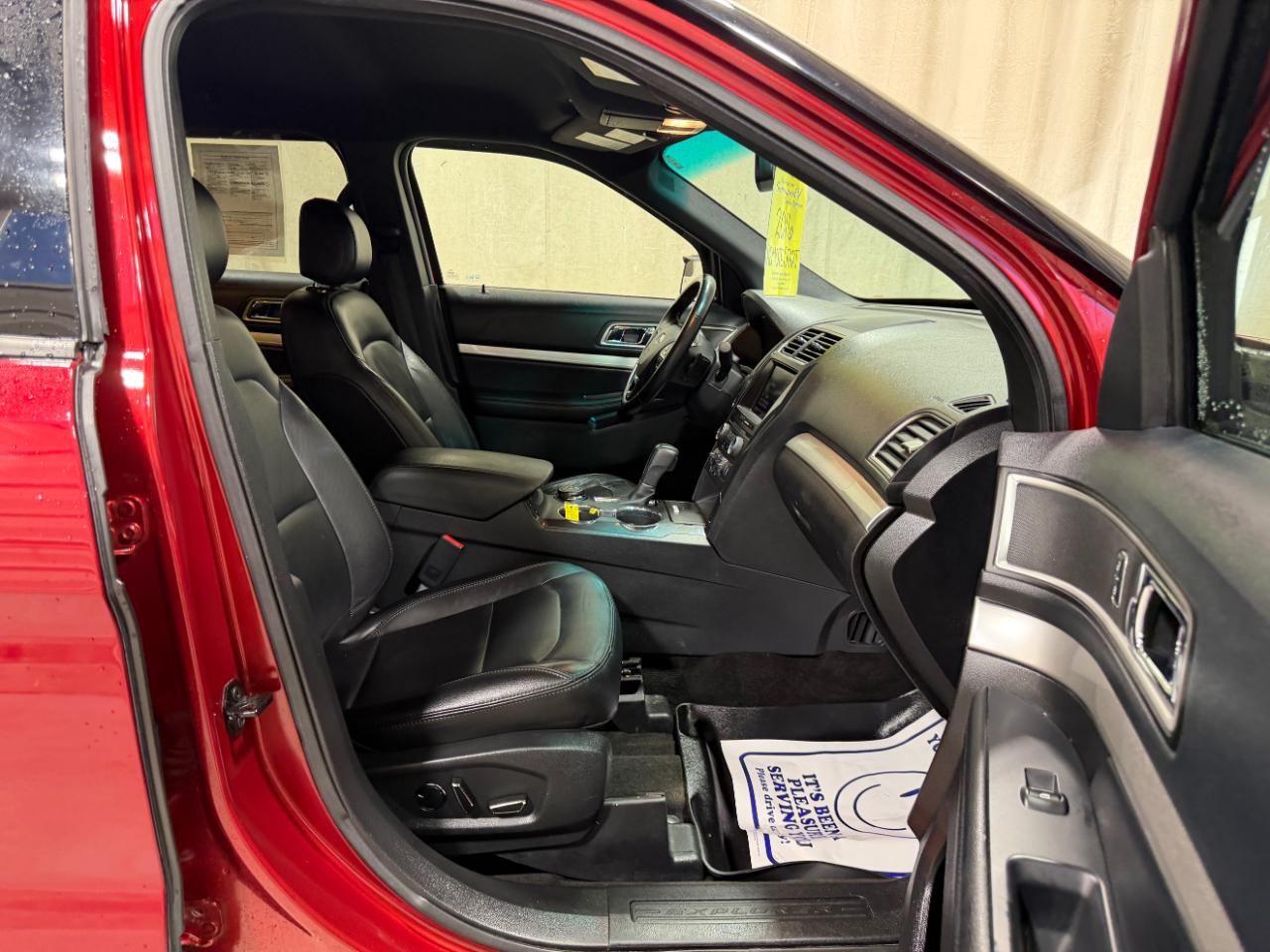 Ford Explorer 4WD 4dr XLT 2016
