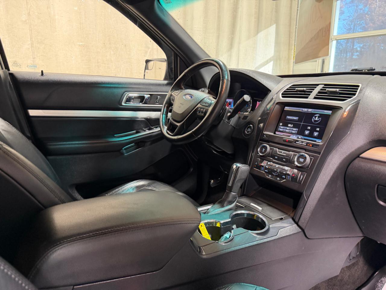 Ford Explorer 4WD 4dr XLT 2016