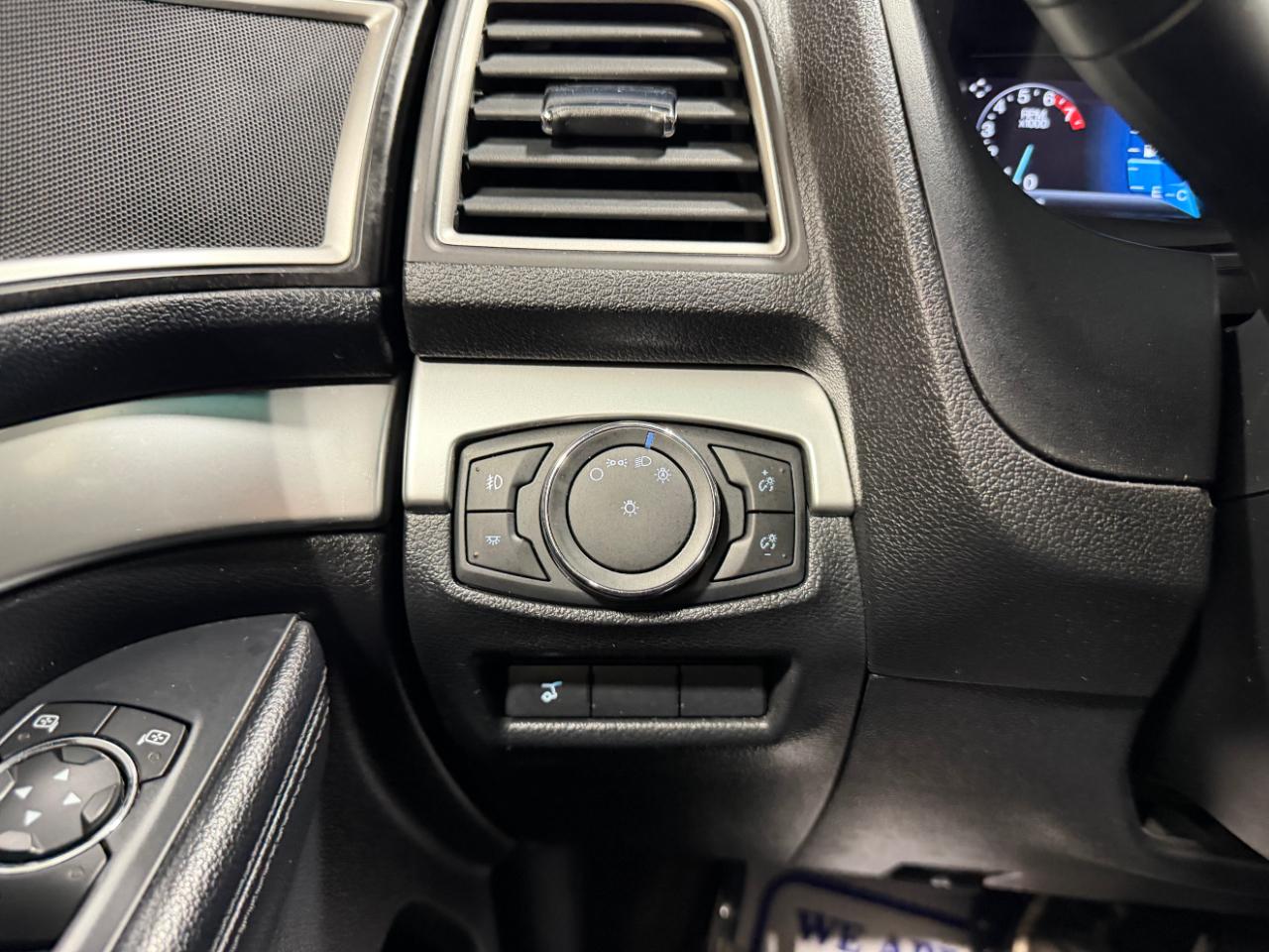 Ford Explorer 4WD 4dr XLT 2016