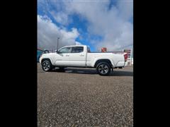 2017 Toyota Tacoma  2017 Toyota Tacoma