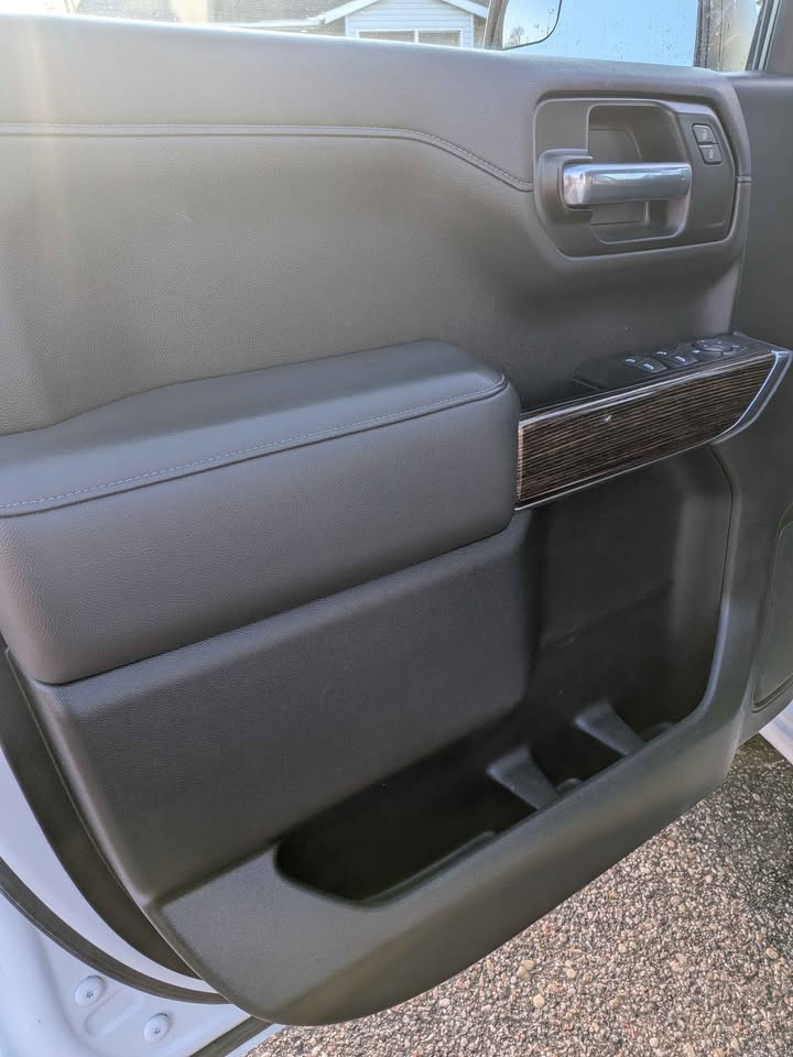 GMC Sierra 1500 SLE Crew Cab Short Box 4WD 2020