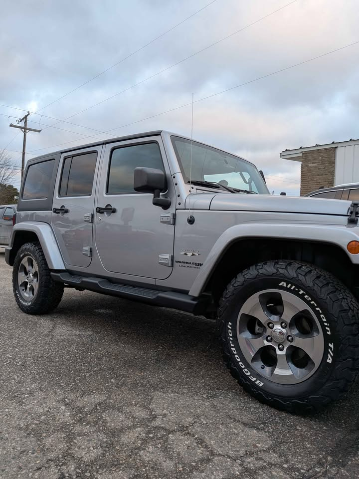 Jeep Wrangler JK Unlimited Sahara 4WD 2018