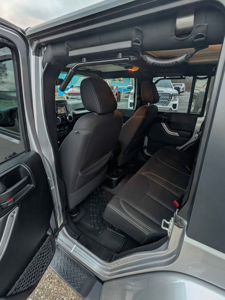 Jeep Wrangler JK Unlimited Sahara 4WD 2018