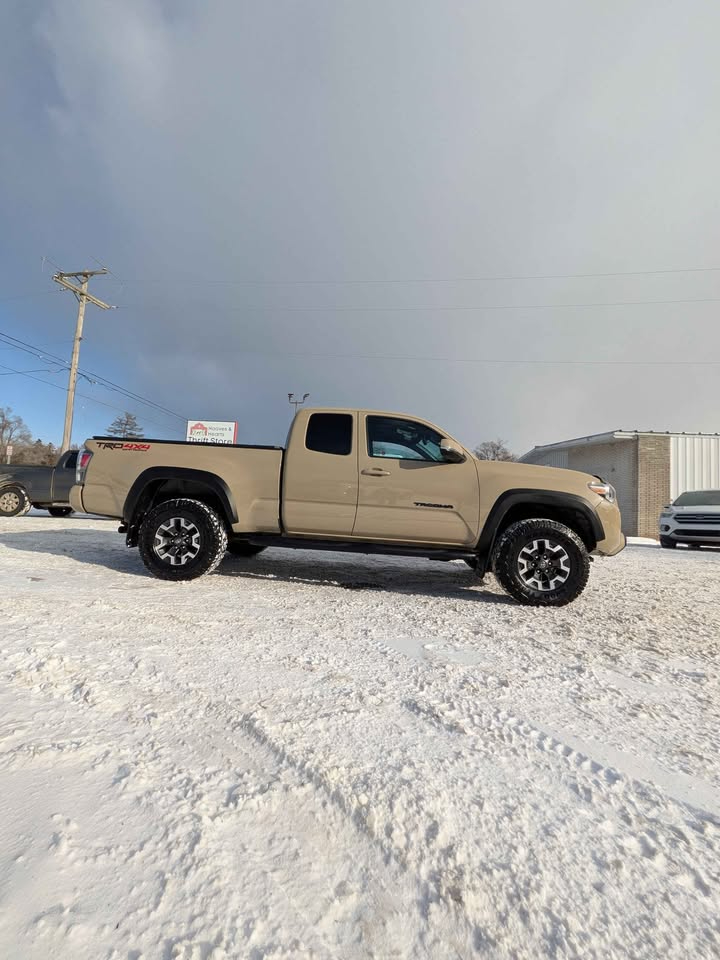 Toyota Tacoma TRD Off Road Double Cab 6' Bed V6 4x4 AT (Natl) 2020