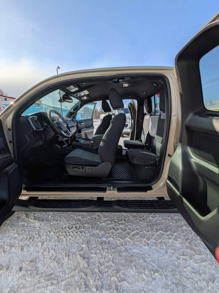 Toyota Tacoma TRD Off Road Double Cab 6' Bed V6 4x4 AT (Natl) 2020