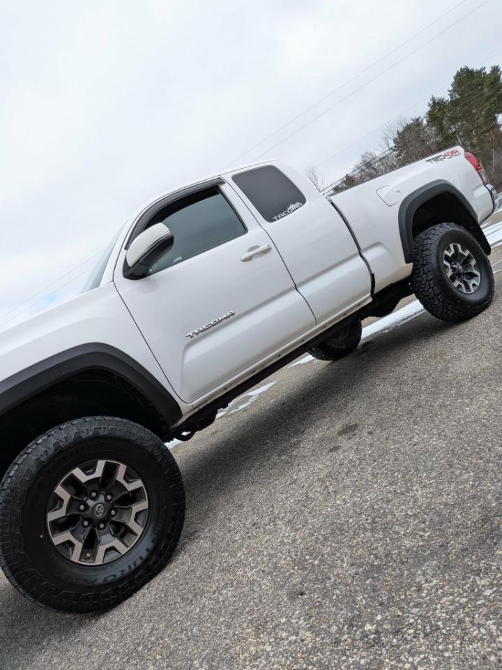 Toyota Tacoma TRD Off Road Double Cab 6' Bed V6 4x4 AT (Natl) 2019