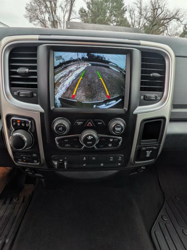 RAM 1500 SLT Crew Cab LWB 4WD 2016