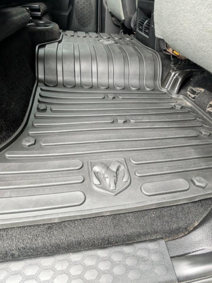 RAM 1500 SLT Crew Cab LWB 4WD 2016