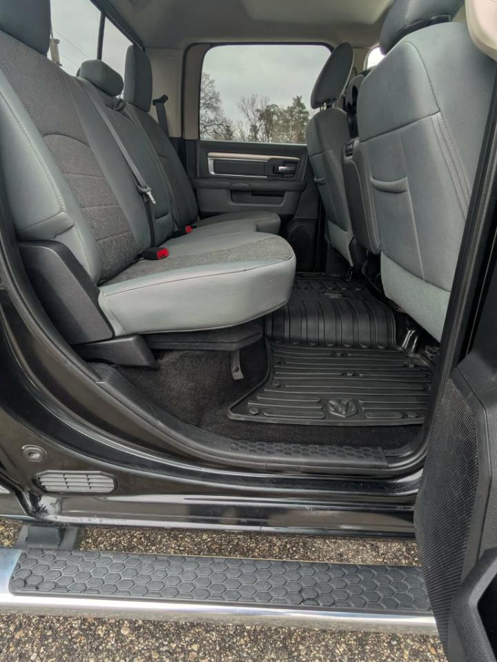 RAM 1500 SLT Crew Cab LWB 4WD 2016