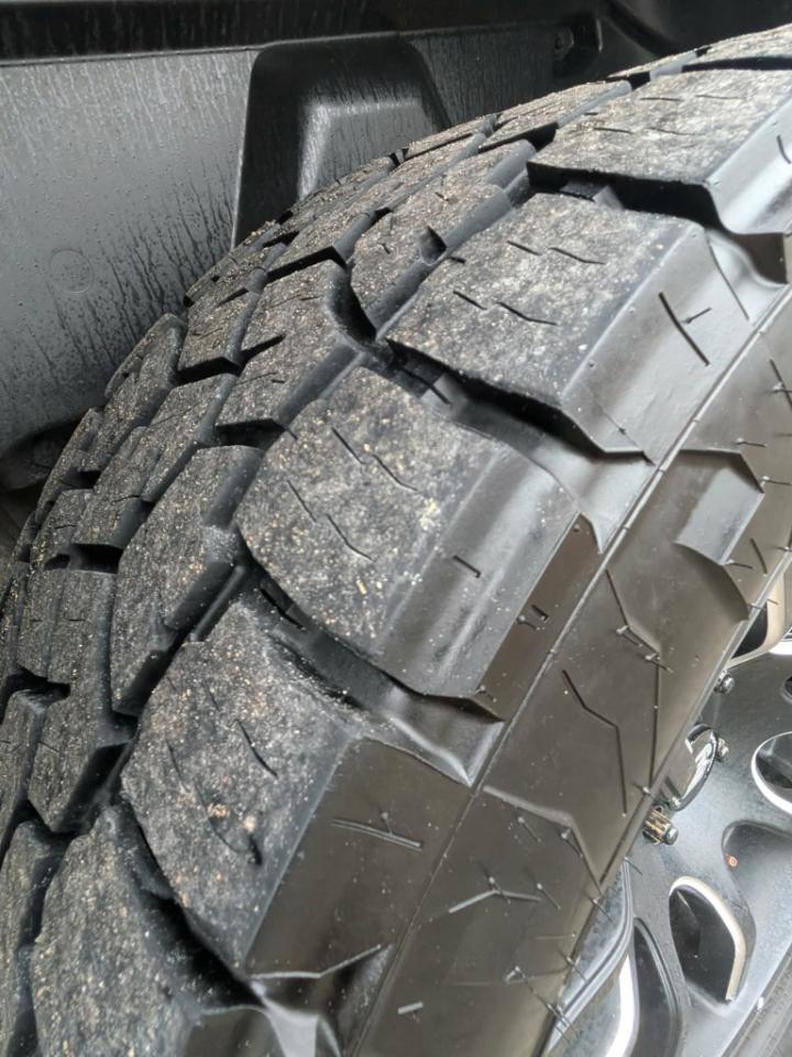 RAM 1500 SLT Crew Cab LWB 4WD 2016