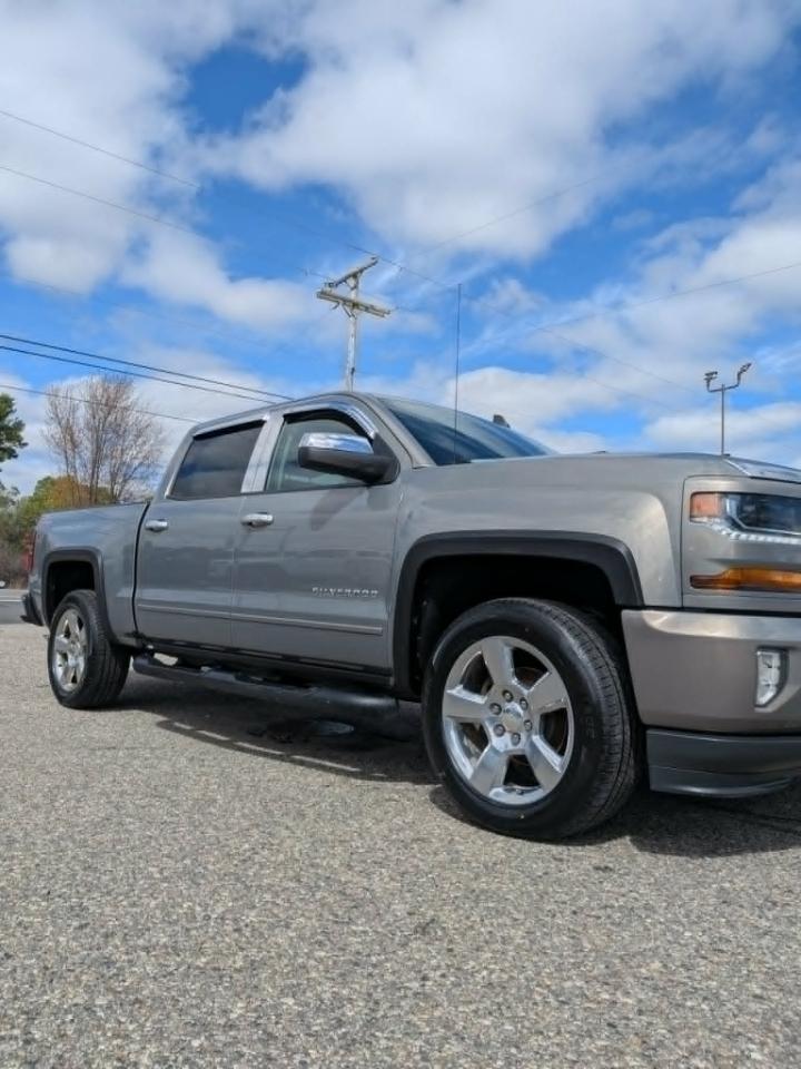 Chevrolet Silverado 1500 LT Crew Cab 4WD 2017