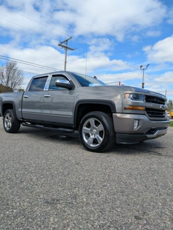 Chevrolet Silverado 1500 LT Crew Cab 4WD 2017