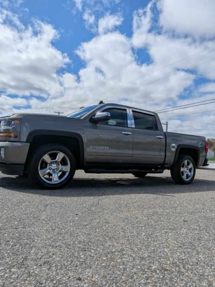 Chevrolet Silverado 1500 LT Crew Cab 4WD 2017
