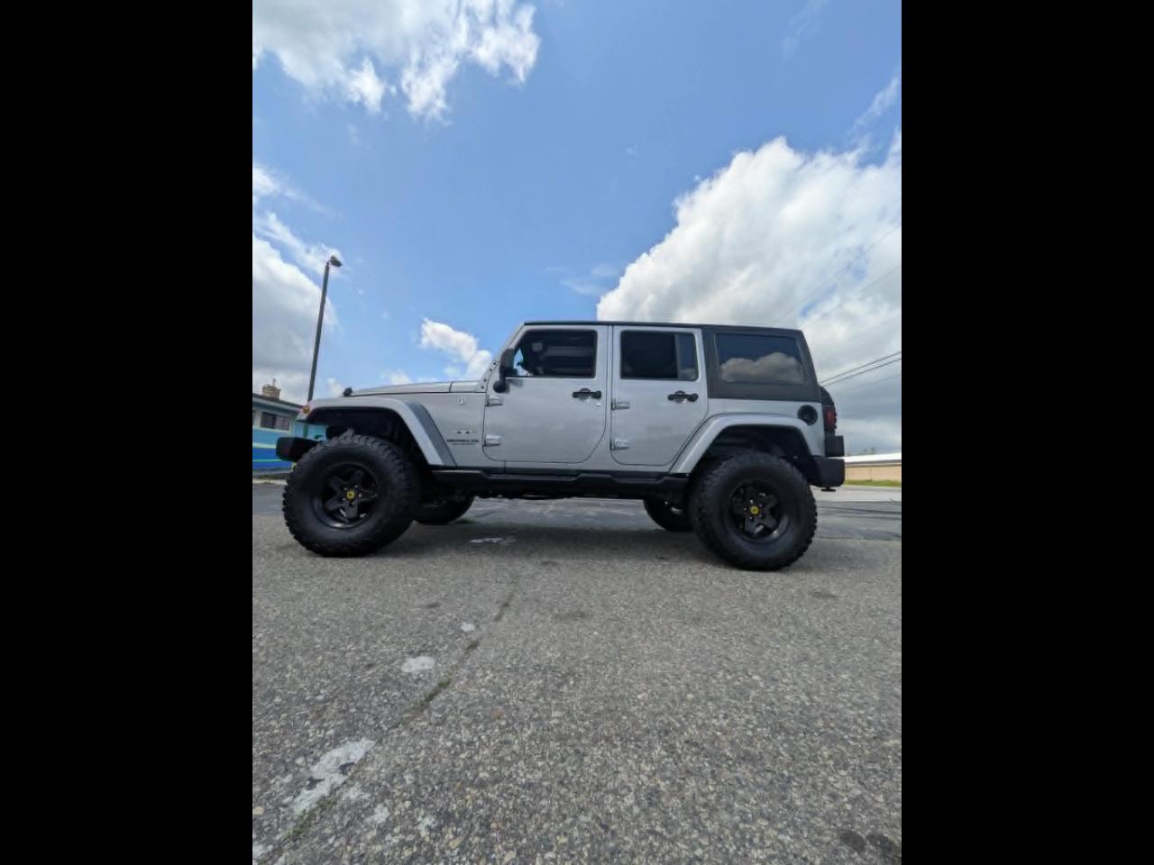 2017 Jeep Wrangler Unlimited Sahara 4D SUV 4WD