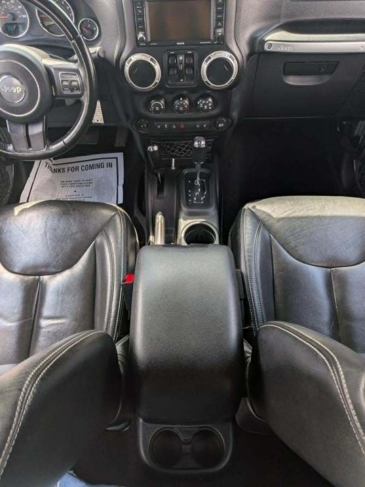 Jeep Wrangler Unlimited Sahara 4D SUV 4WD 2017