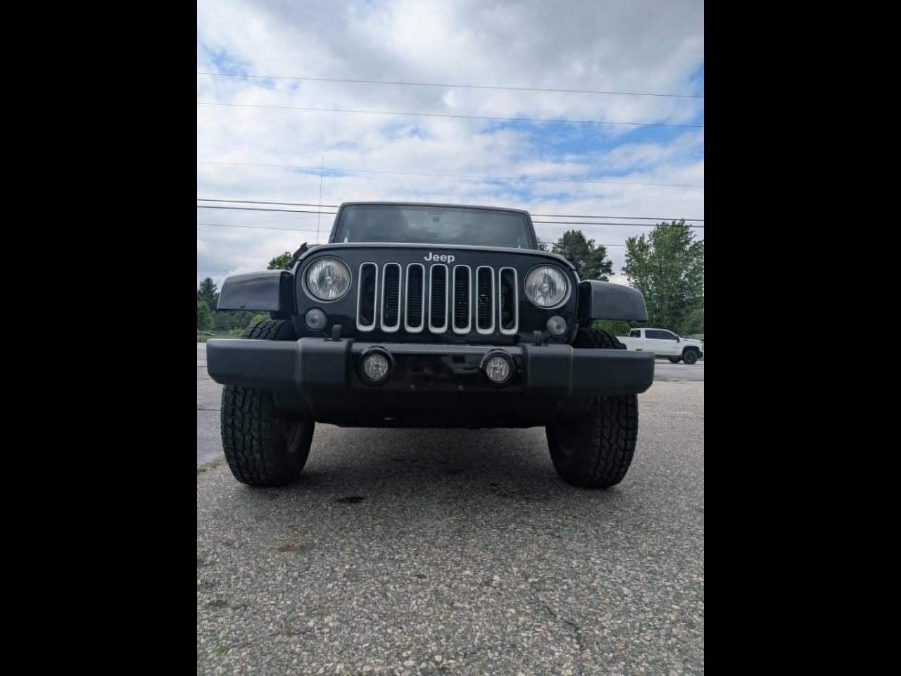 Jeep Wrangler Unlimited Sahara 4WD 2017