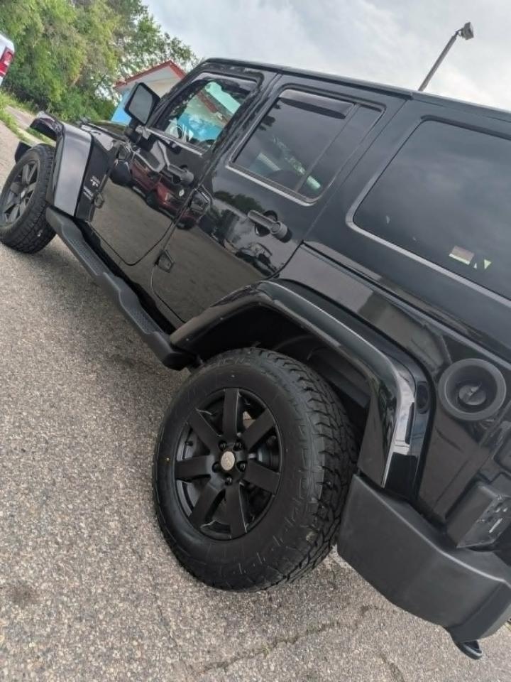 Jeep Wrangler Unlimited Sahara 4WD 2017