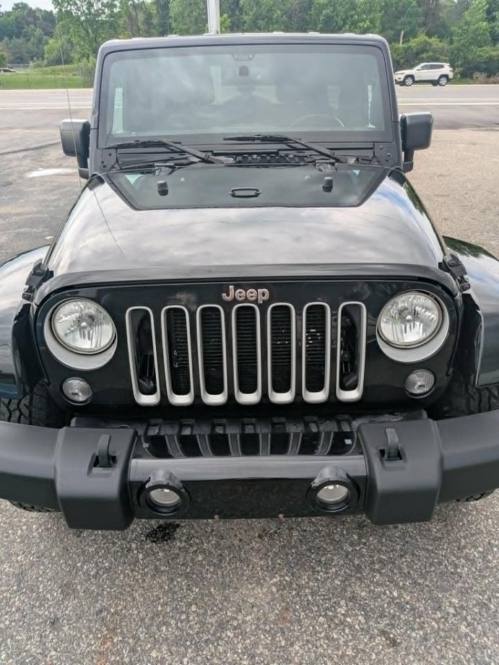 Jeep Wrangler Unlimited Sahara 4WD 2017