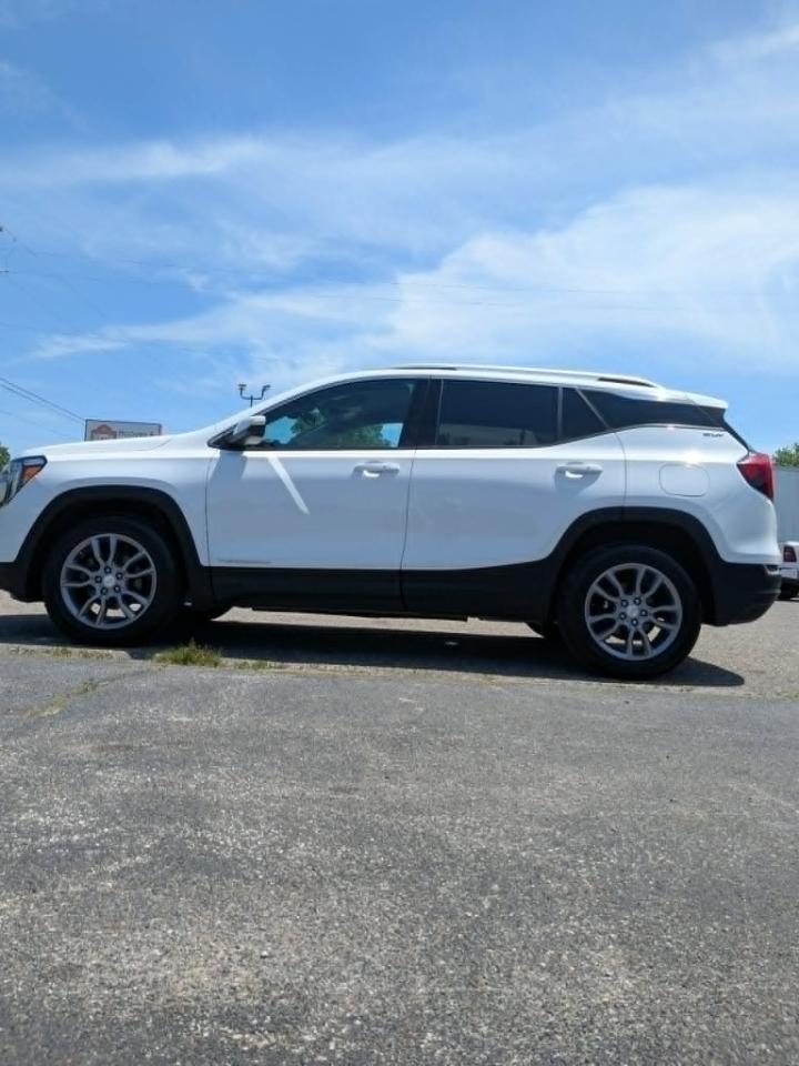 2023 GMC Terrain SLT - Photo 6