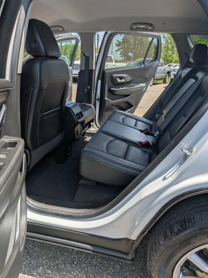 2023 GMC Terrain SLT - Photo 28