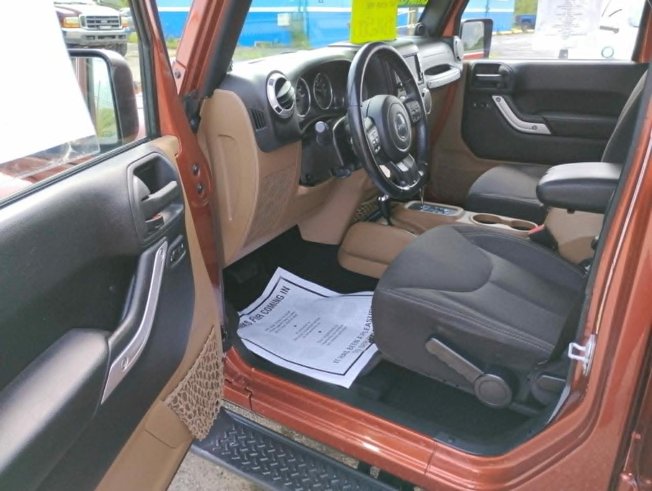 Jeep Wrangler Unlimited Sahara 4WD 2014