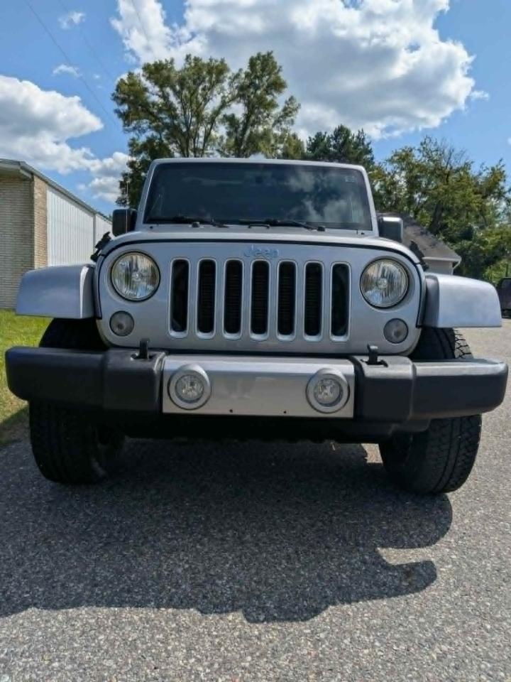 Jeep Wrangler Unlimited Sahara 4WD 2017