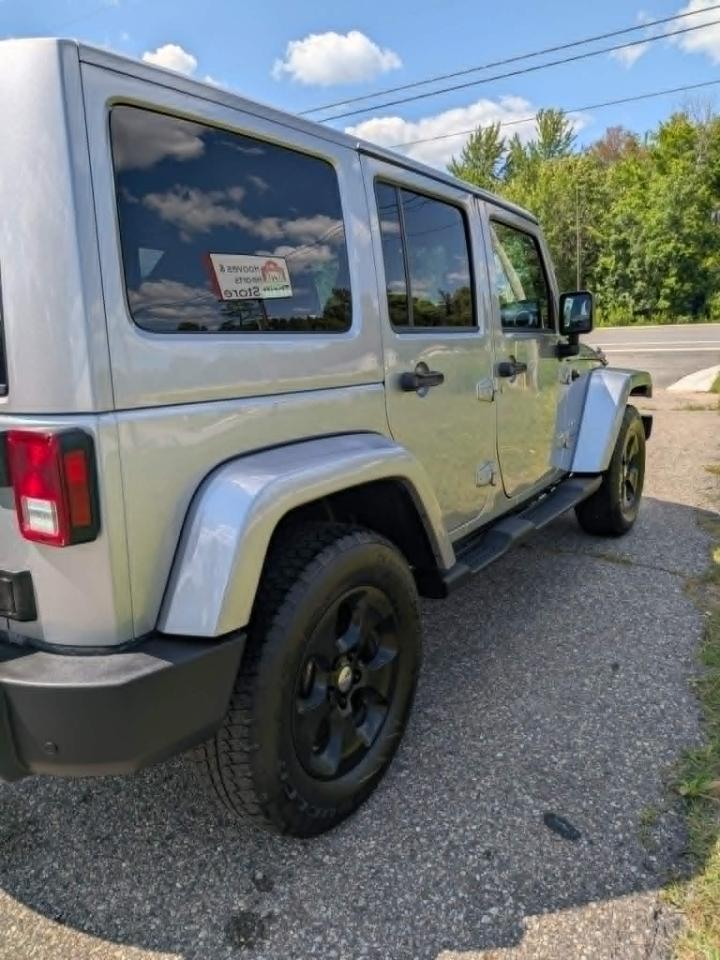 Jeep Wrangler Unlimited Sahara 4WD 2017