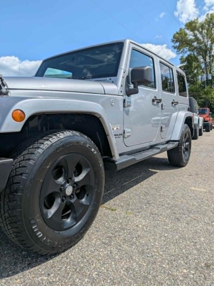 Jeep Wrangler Unlimited Sahara 4WD 2017
