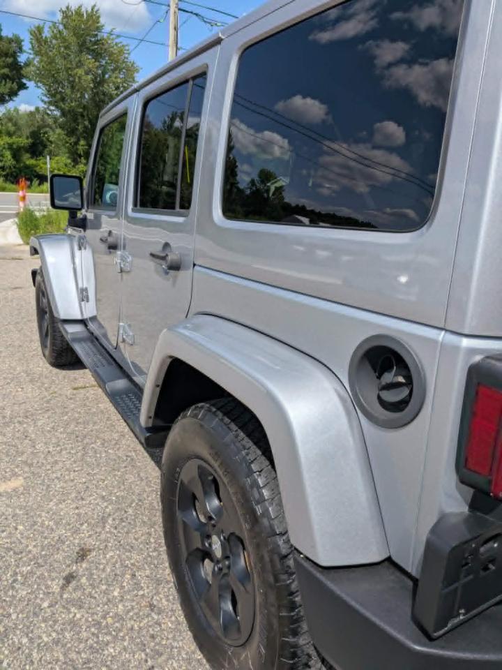 Jeep Wrangler Unlimited Sahara 4WD 2017