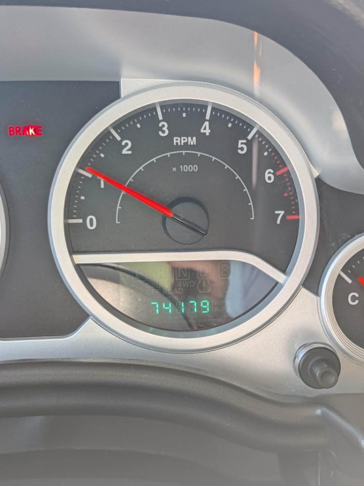 Jeep Wrangler Sahara 4WD 2010