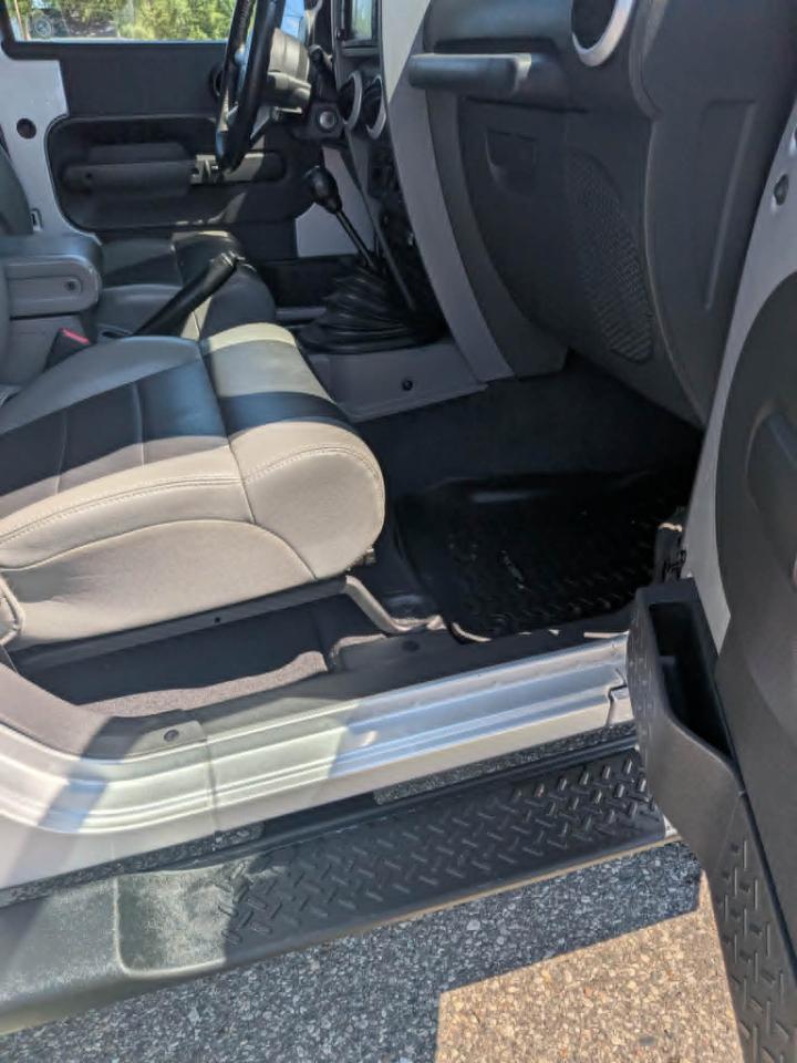 Jeep Wrangler Sahara 4WD 2010