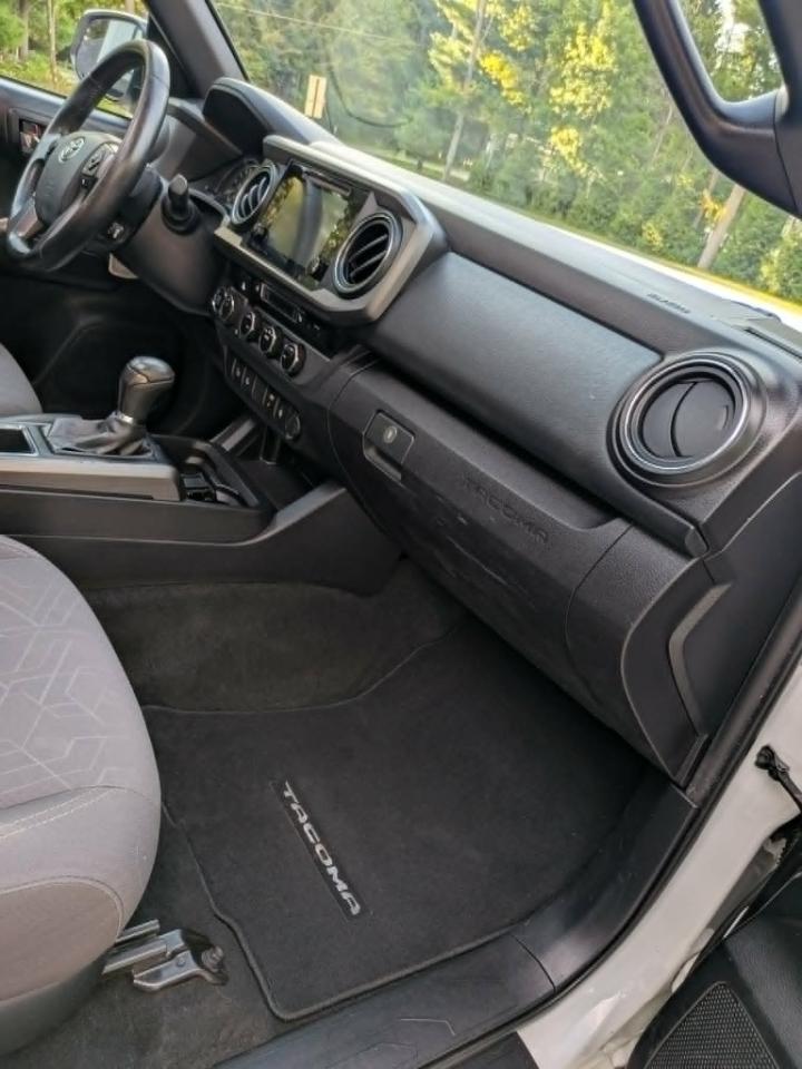 Toyota Tacoma  2017