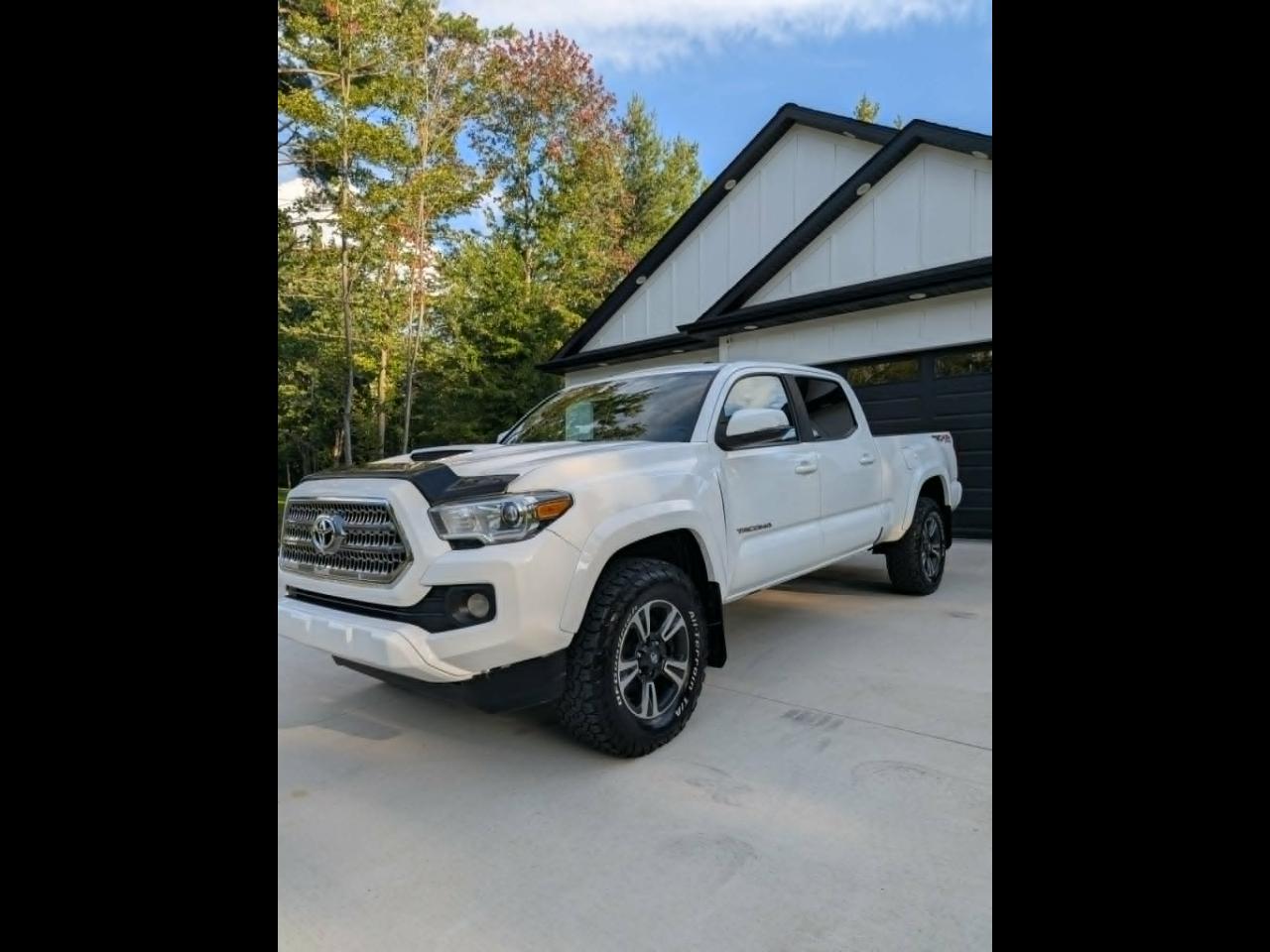 White 2017 Toyota Tacoma Pickup Truck Four-Wheel Drive 6-Speed Automatic