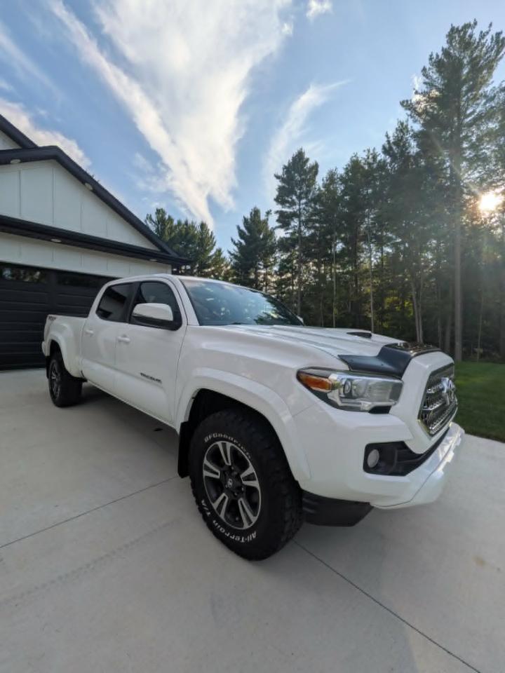 Toyota Tacoma  2017