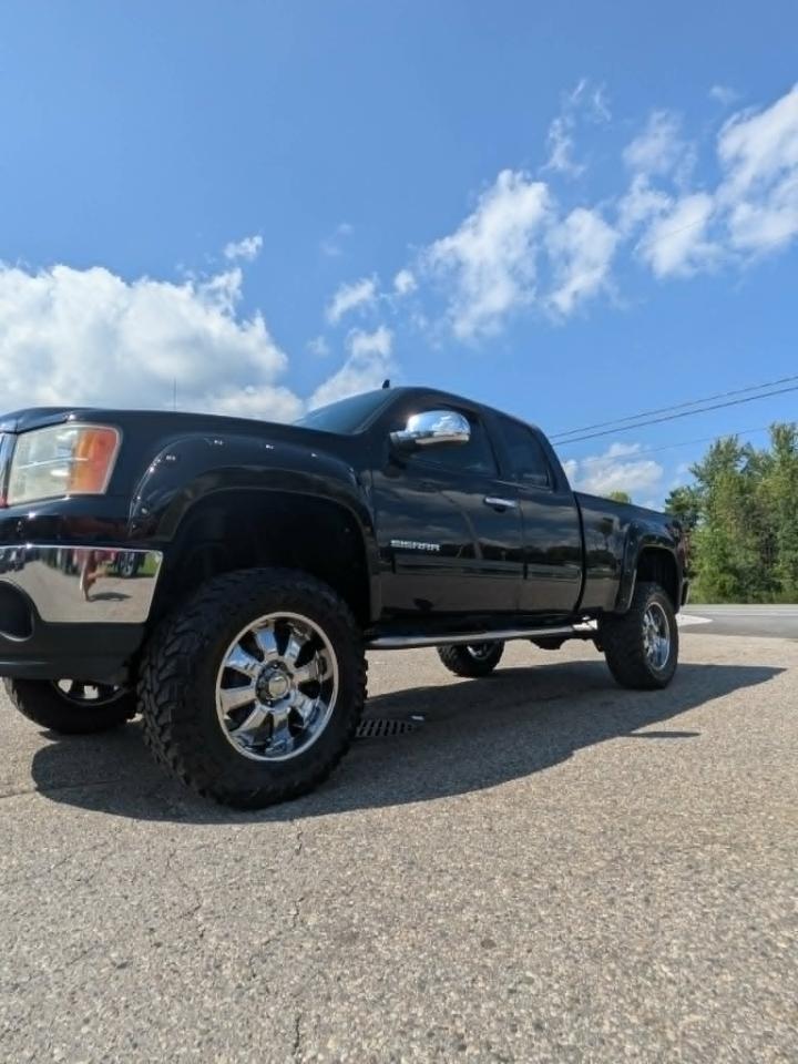 GMC Sierra 1500 SLE Ext. Cab 4WD 2011