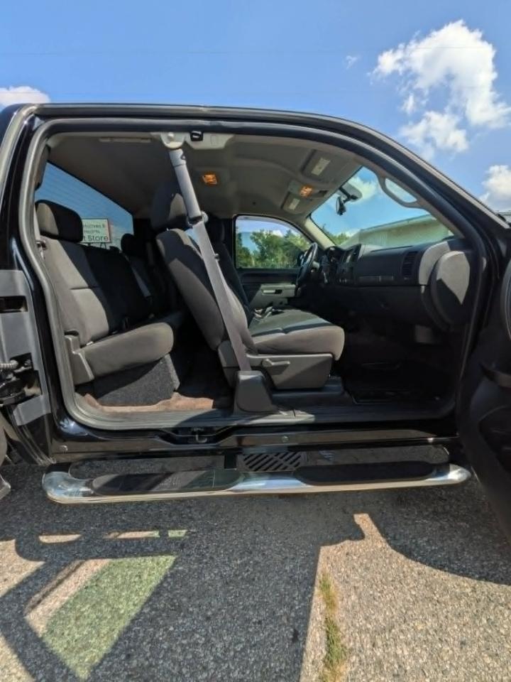 GMC Sierra 1500 SLE Ext. Cab 4WD 2011