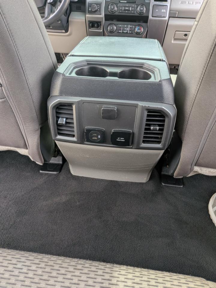 Ford F-350 SD XLT Crew Cab Long Bed 4WD 2022