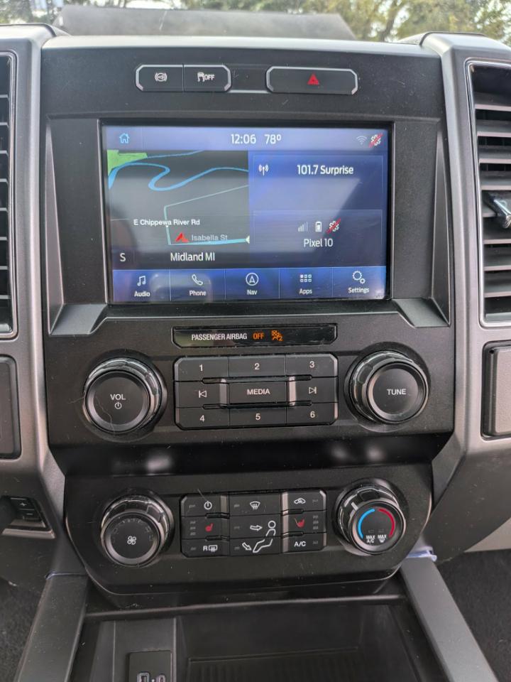 Ford F-350 SD XLT Crew Cab Long Bed 4WD 2022