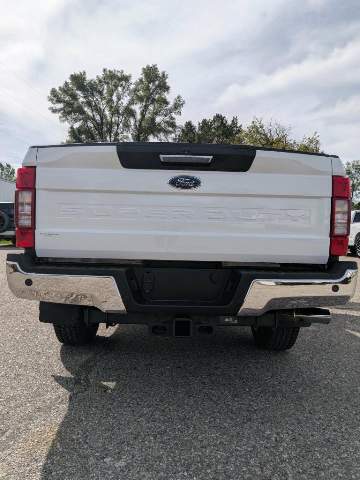 Ford F-350 SD XLT Crew Cab Long Bed 4WD 2022