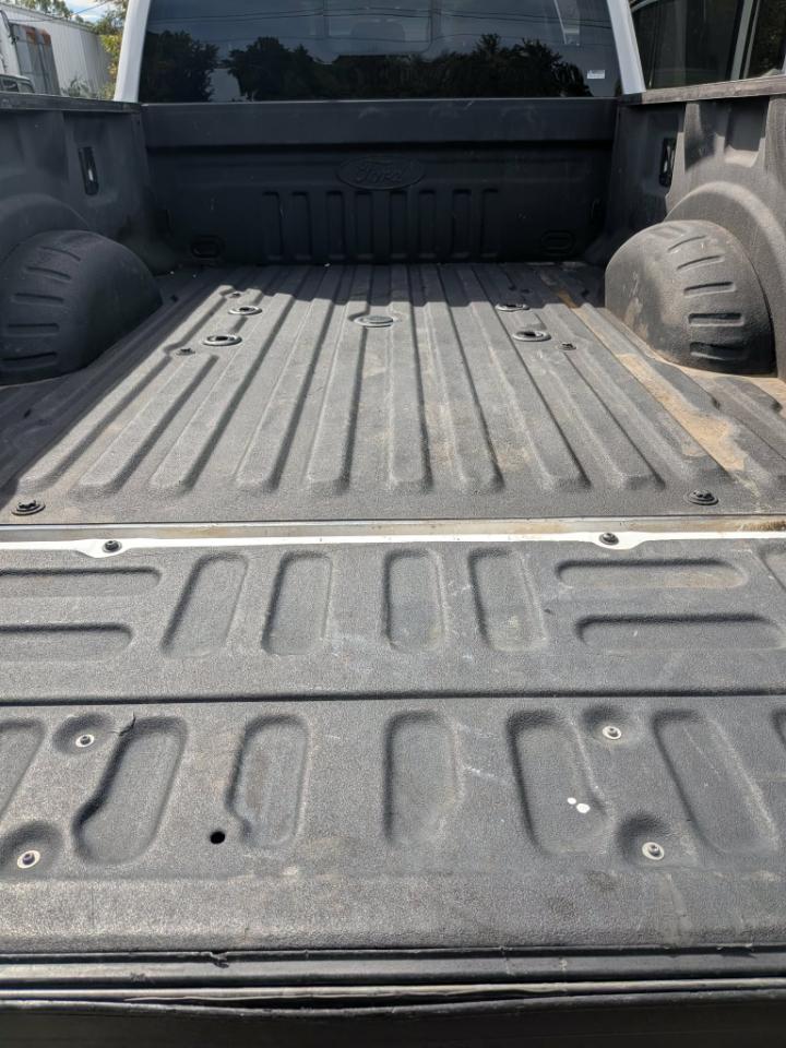 Ford F-350 SD XLT Crew Cab Long Bed 4WD 2022