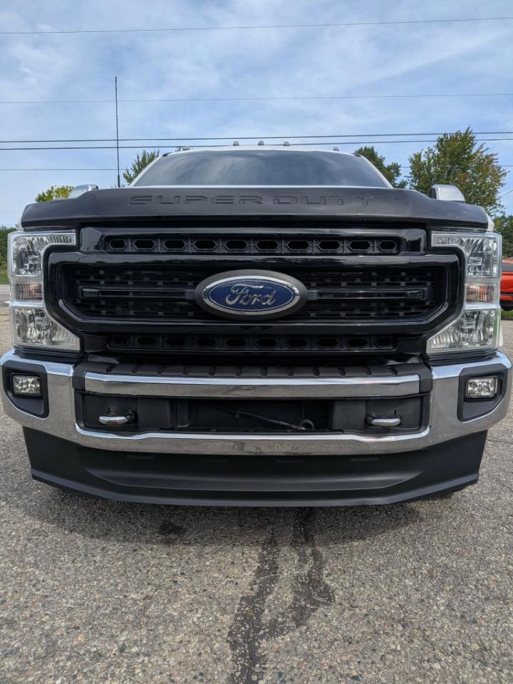 Ford F-350 SD XLT Crew Cab Long Bed 4WD 2022