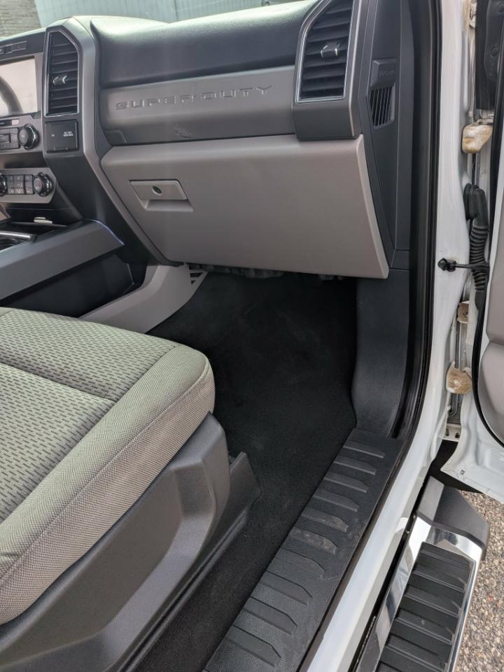 Ford F-350 SD XLT Crew Cab Long Bed 4WD 2022
