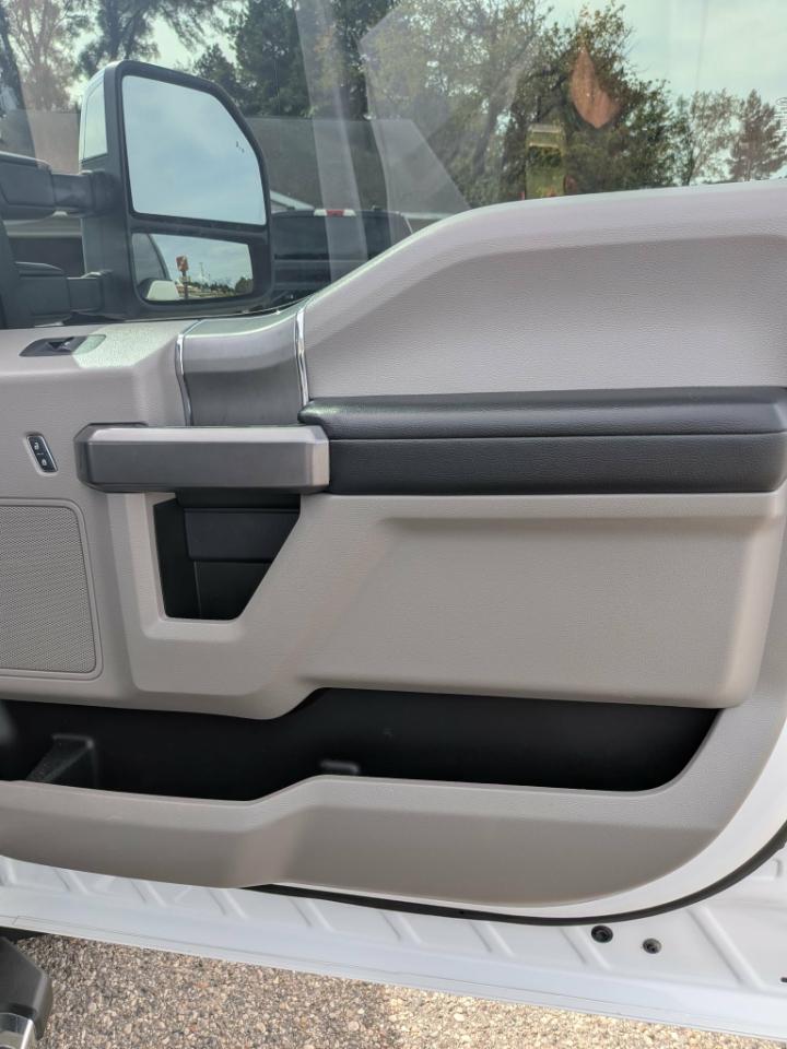 Ford F-350 SD XLT Crew Cab Long Bed 4WD 2022