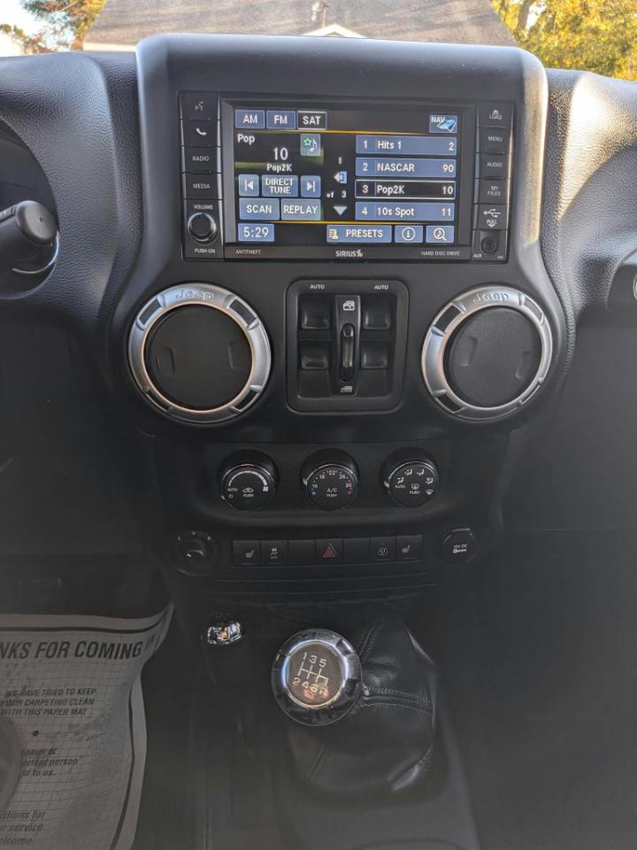 Jeep Wrangler Unlimited Sahara 4WD 2017