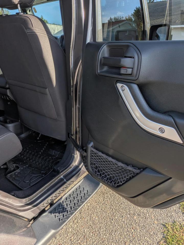 Jeep Wrangler Unlimited Sahara 4WD 2017