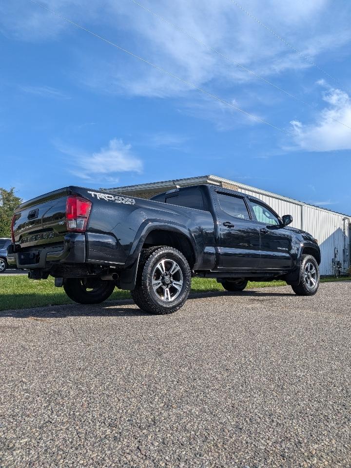 Toyota Tacoma 4WD Double Cab LB V6 AT TRD Sport (Natl) 2018