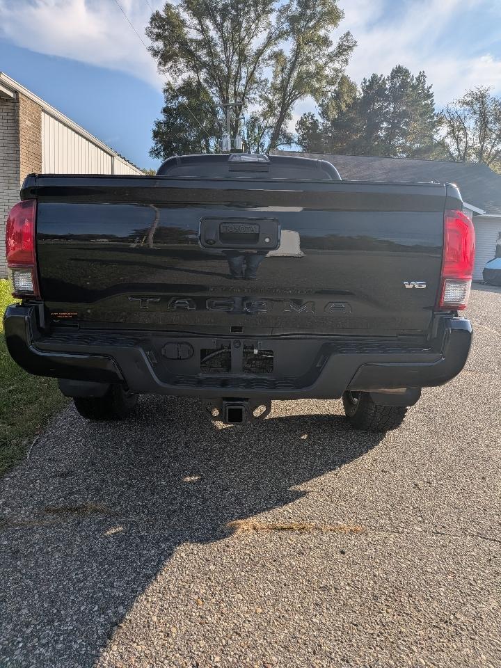Toyota Tacoma 4WD Double Cab LB V6 AT TRD Sport (Natl) 2018