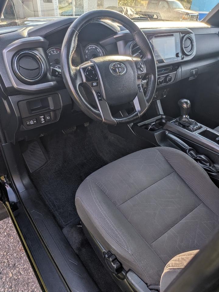 Toyota Tacoma 4WD Double Cab LB V6 AT TRD Sport (Natl) 2018